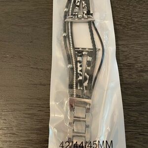 Apple Watch Silver and Black Women’s Bracelet